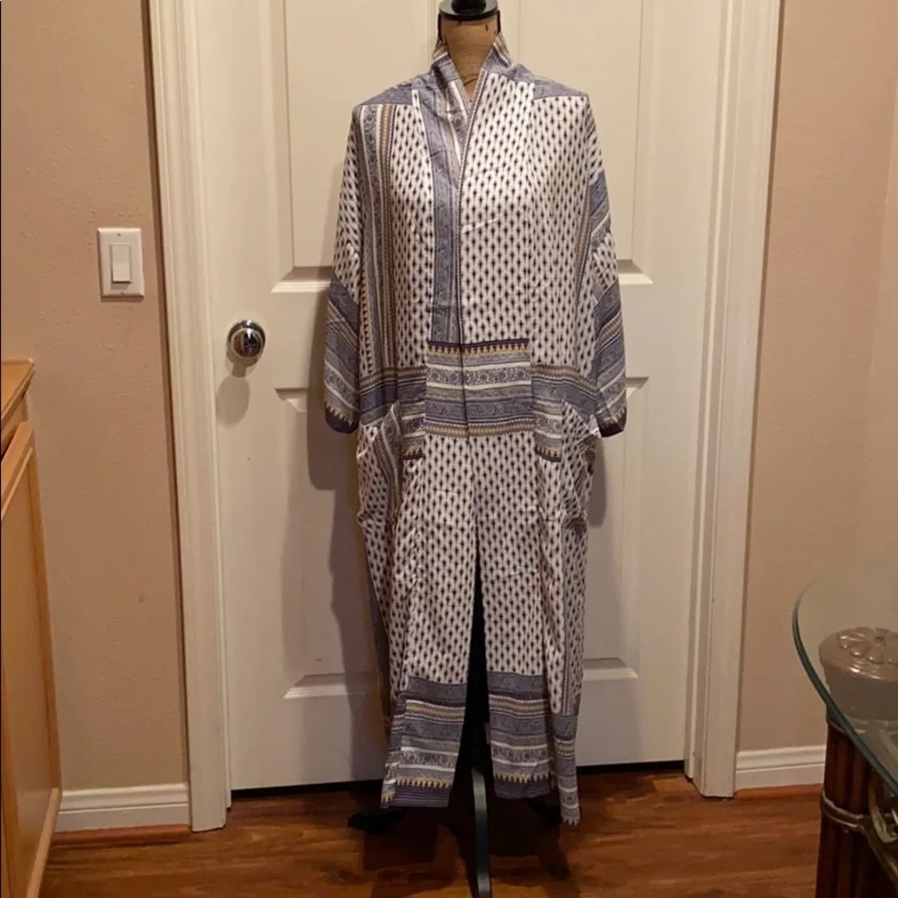 HP Blue and white mixed print Kim… - Picture 4 of 7